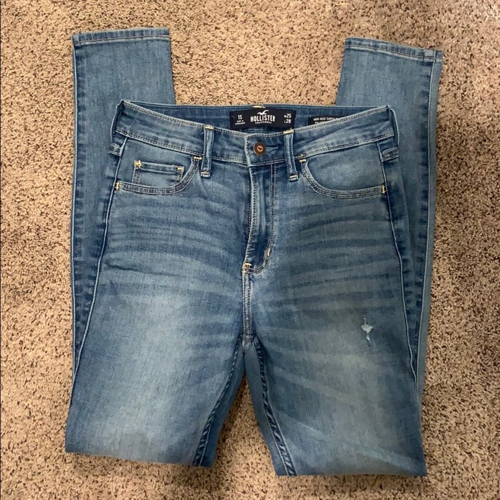 Hollister High Rise Super Skinny Jeans 1